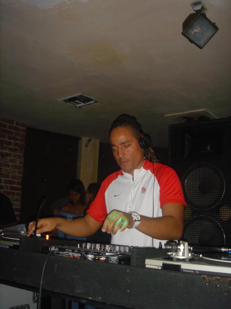 DJ SUV and MC MC @ respect - los angeles