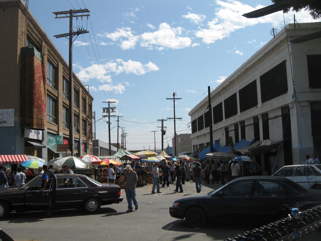Iraqi Market Clouds