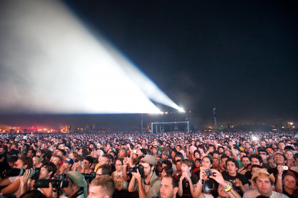 Roger Waters crowd