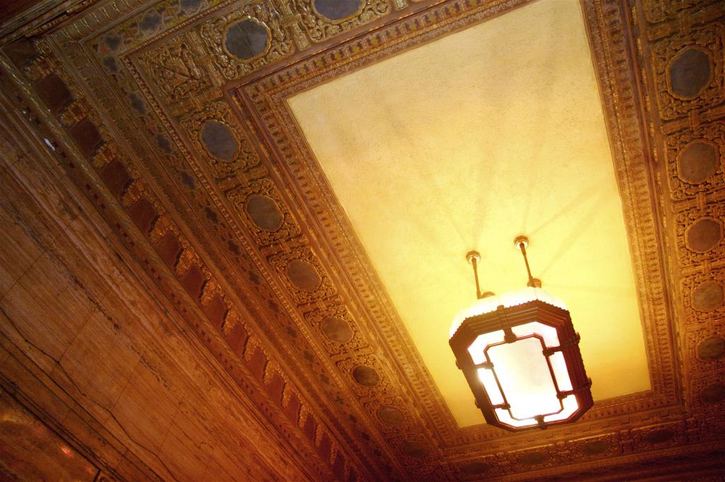 ceiling long exposure