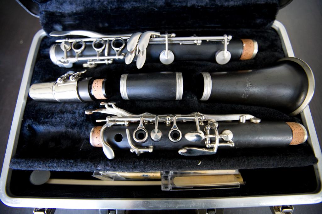 Selmer CL-200 Wood Clarinet