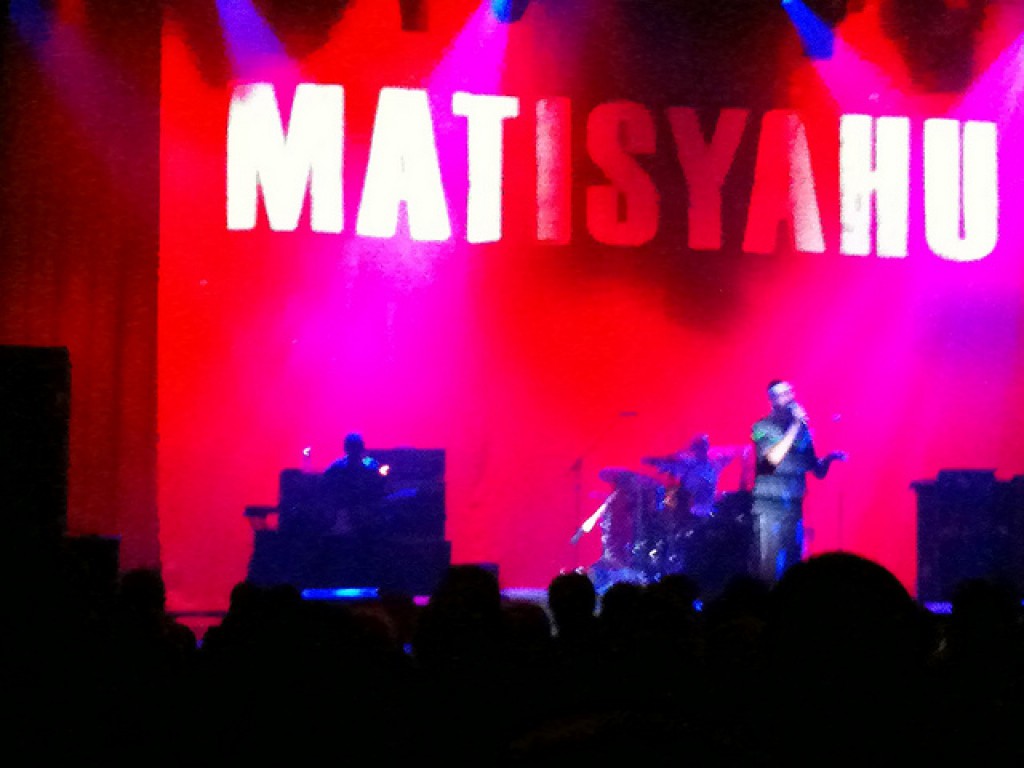 matisyahu played most of the Stubbs BBQ album but with different music. awesome. he played a few with the original music.