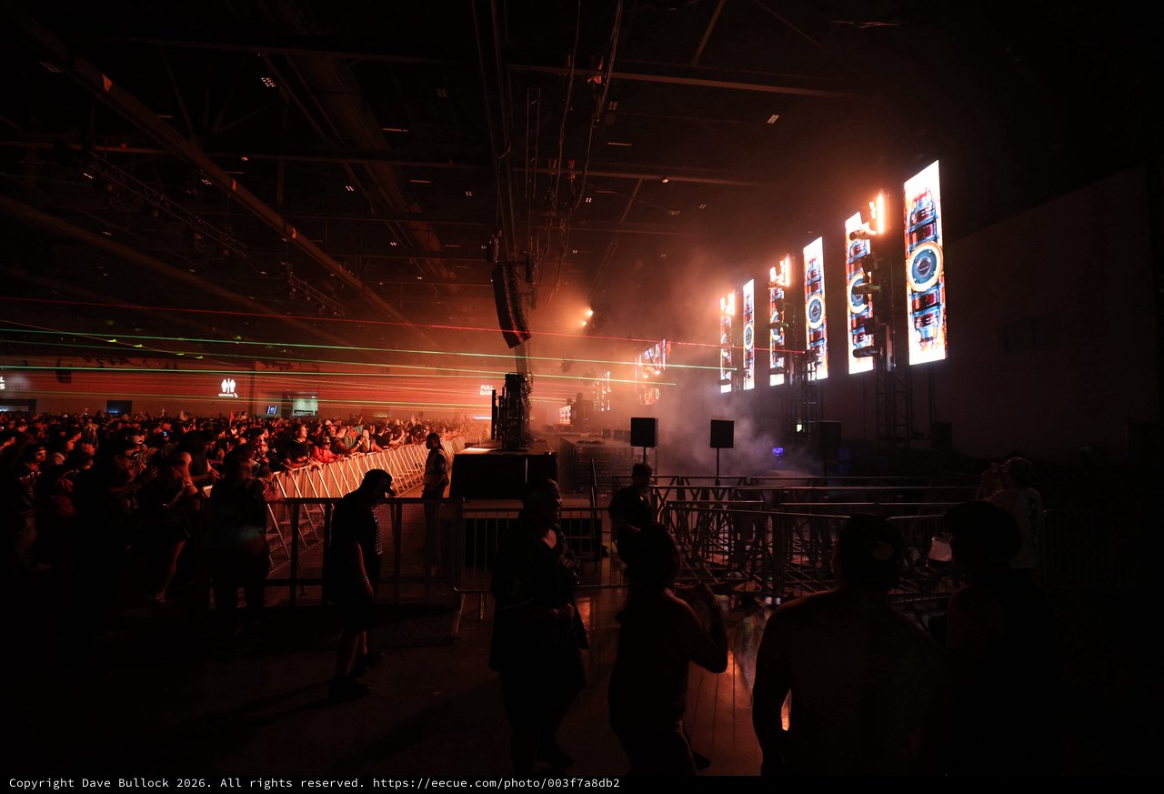 Laser Light Show Ignites Wobbleland 2026 Festival Crowd
