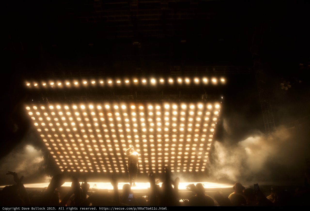 Kanye West Stage Fog Bilateral