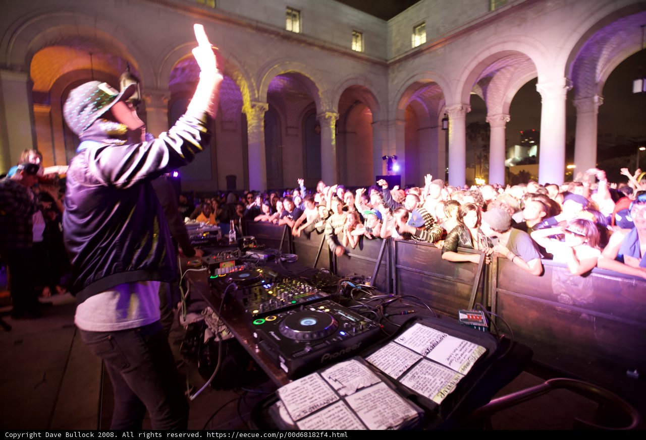 Entertainer ignites the night at Urban Concert