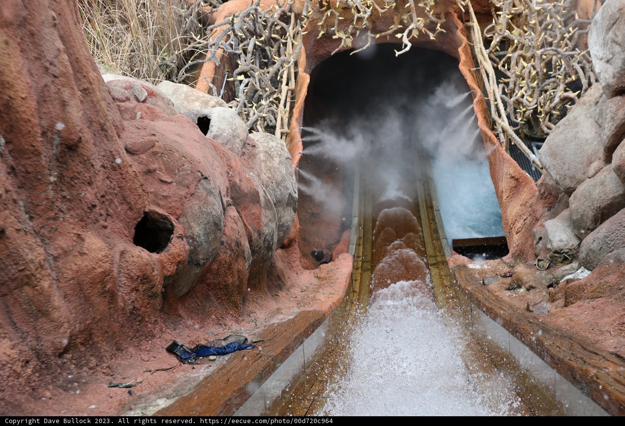 Mountainous Water Delight