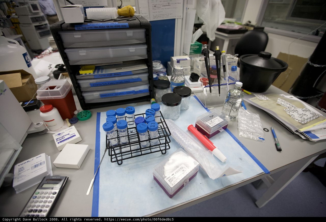 Laboratory Table Setup