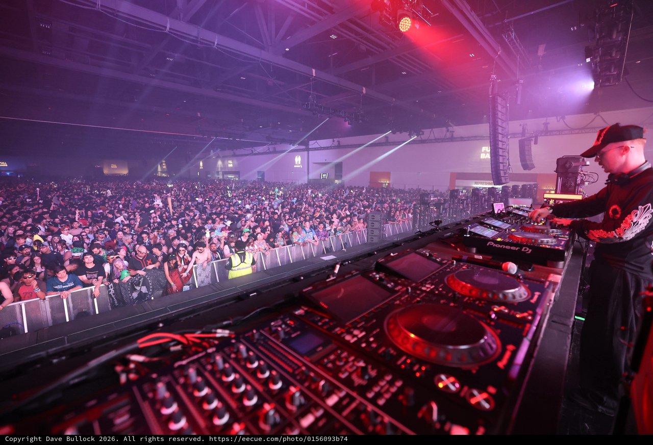 DJ Commands Massive Crowd at Wobbleland 2026