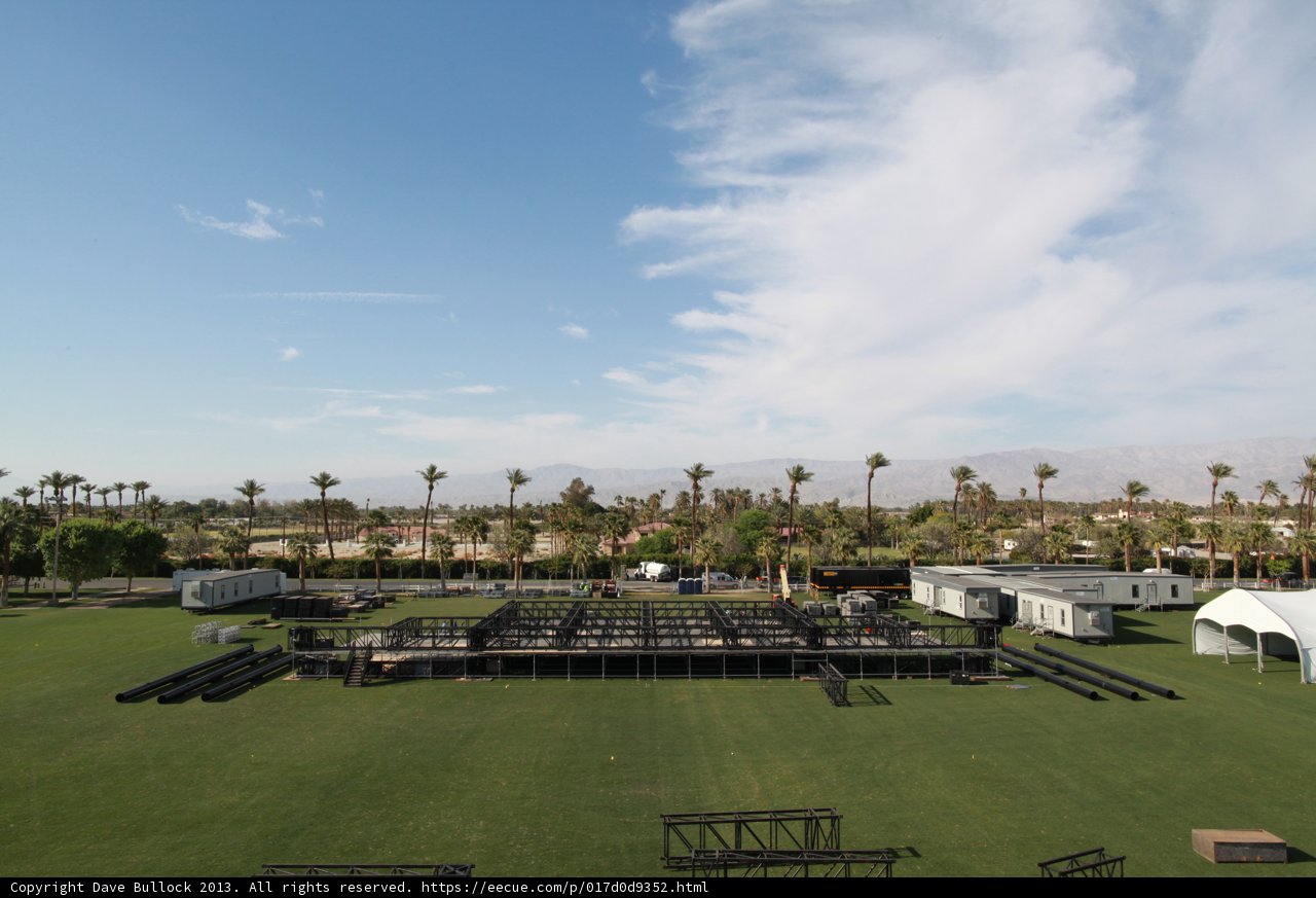 Coachella Day 2: Music and Chill in the Green Field
