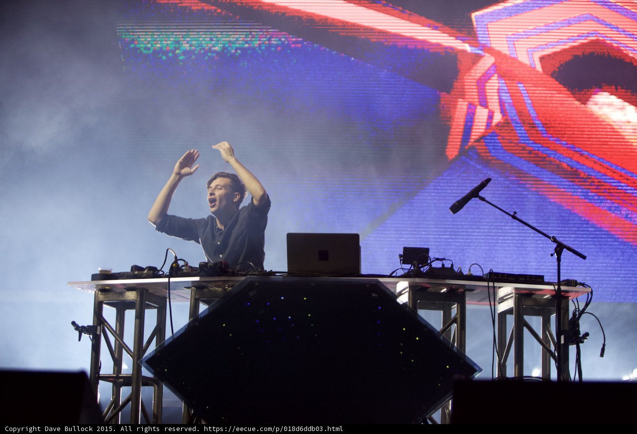 Flume Stage Wide Red Blue Visuals