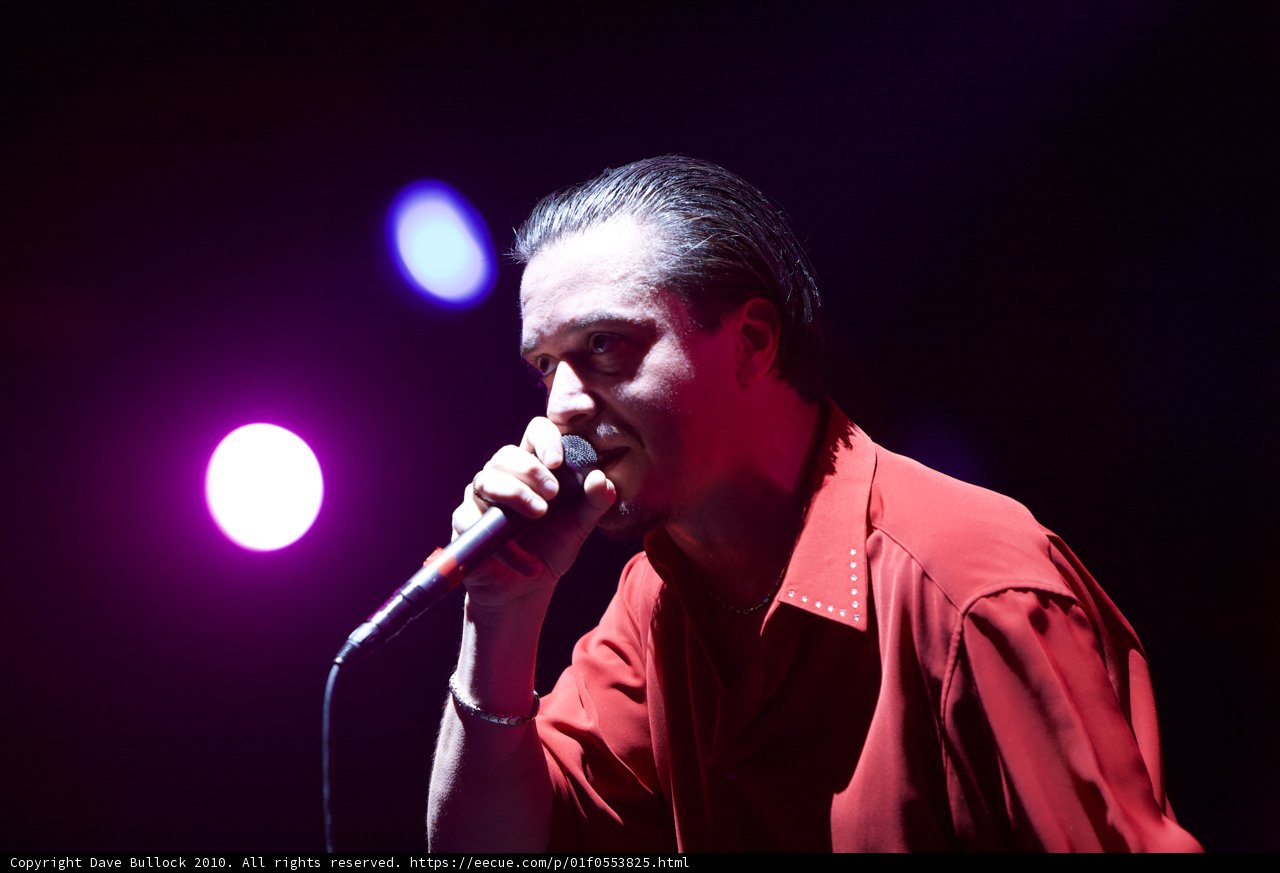 Mike Patton Lights up Coachella Crowd with his Singing