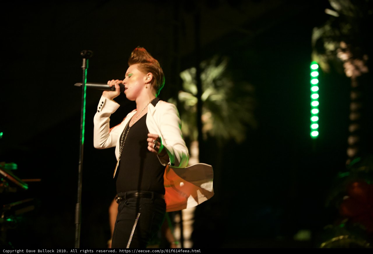 The White Jacket Performer