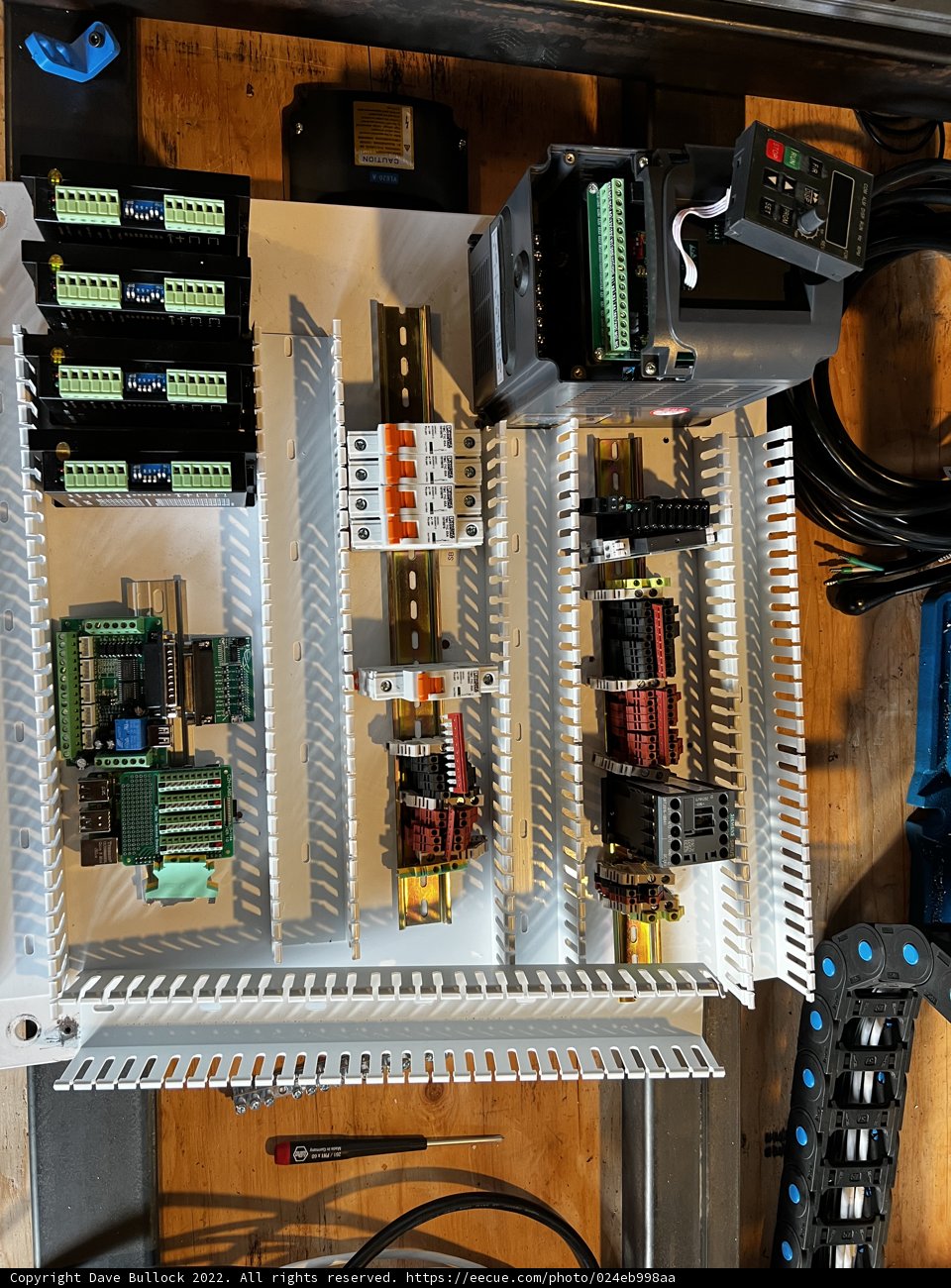 The Electronics Hub
