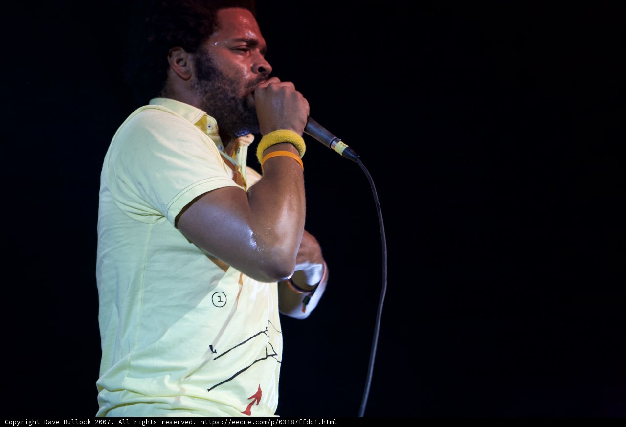 Yellow-shirted singer takes Coachella by storm