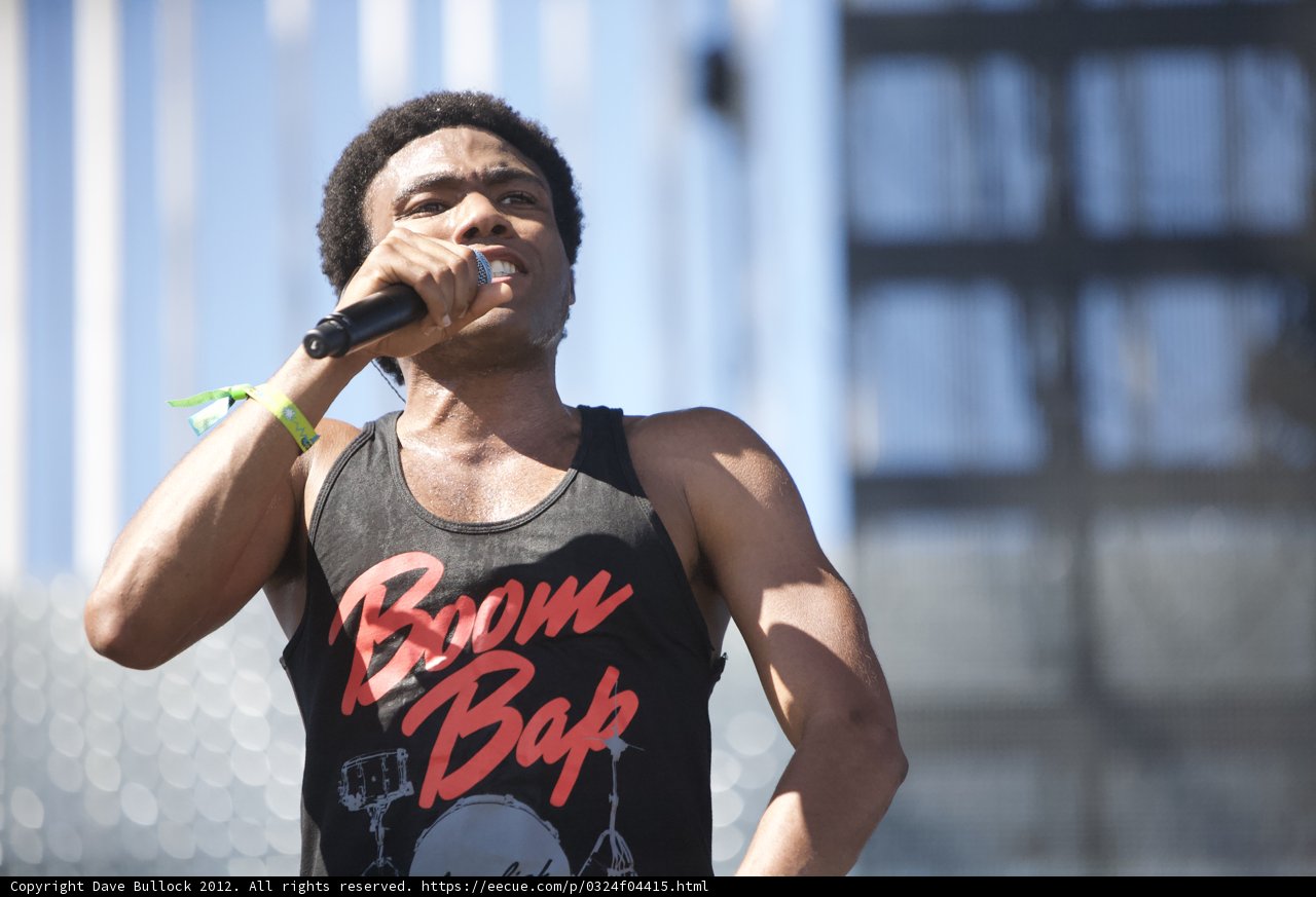 Donald Glover's Electrifying Solo Performance