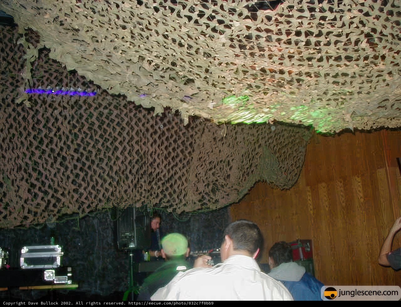 Netted Table Gathering