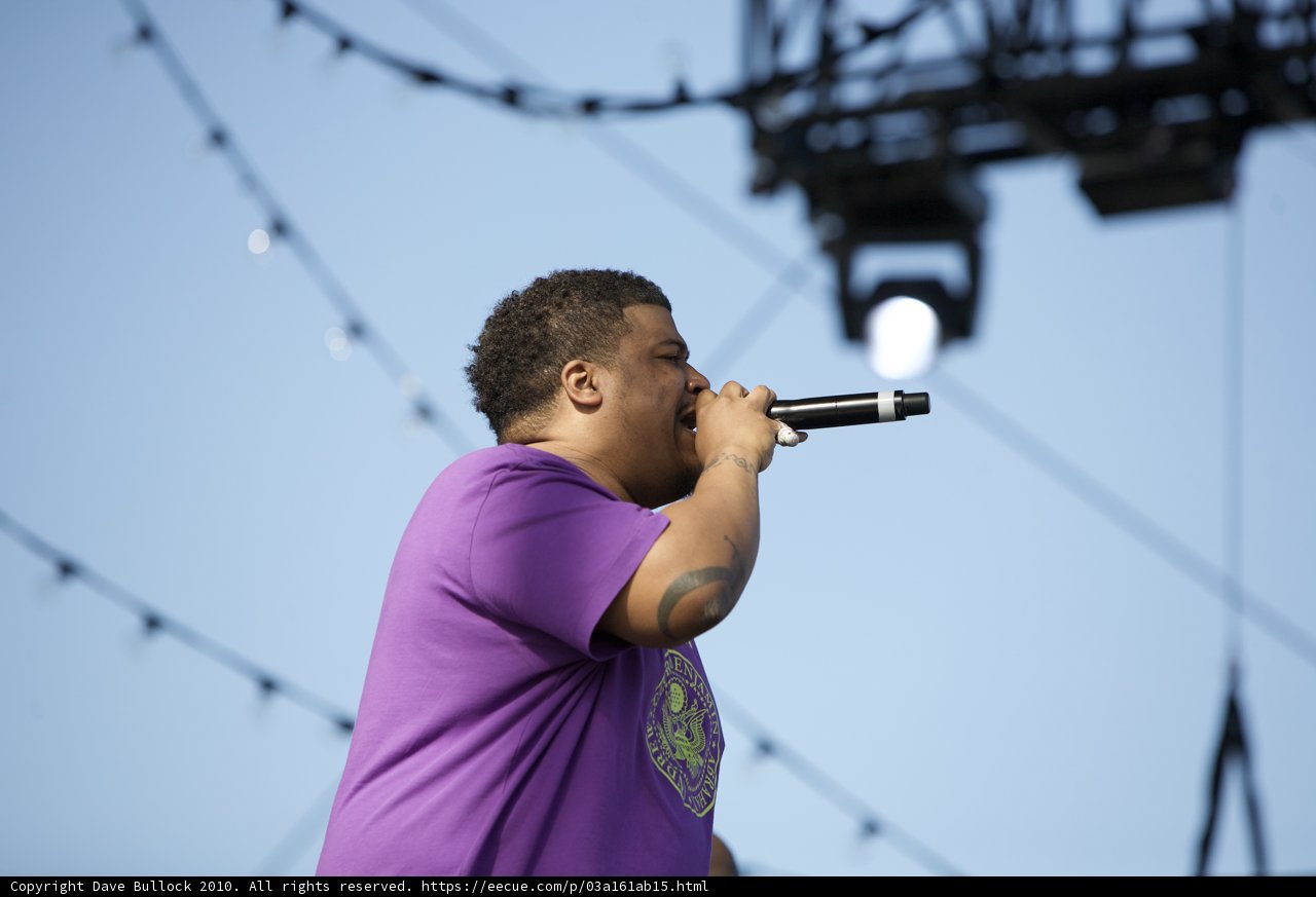 Purple-Shirted Soloist