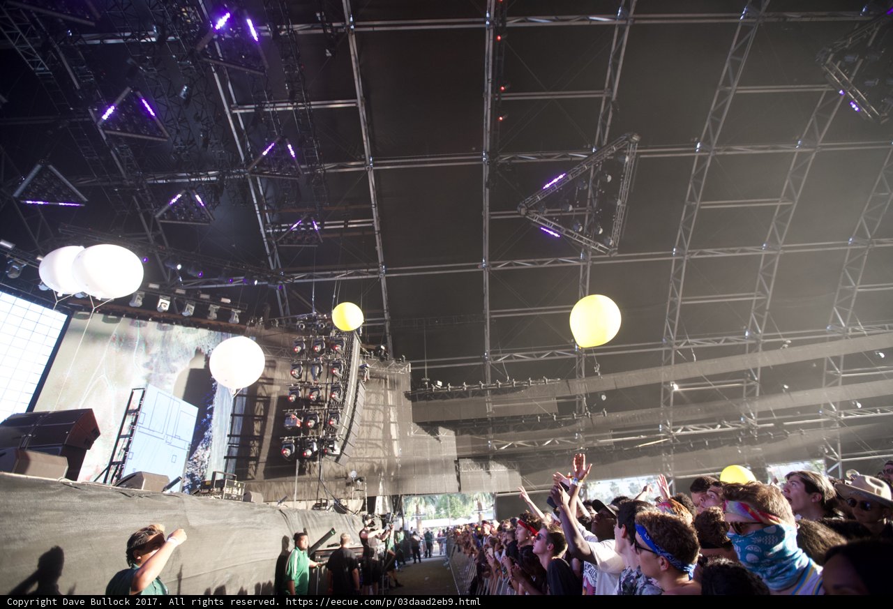 Balloon-filled Crowd at Coachella Concert