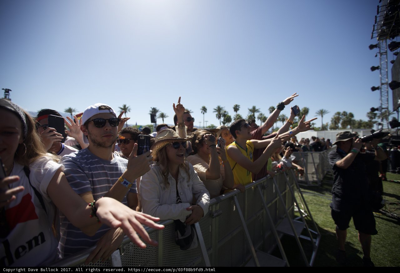 Hands Up for the Music