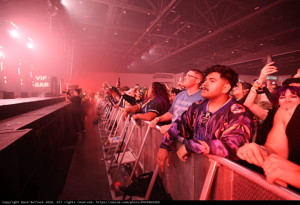 Crowd Surges at Wobbleland 2026 Festival Barrier