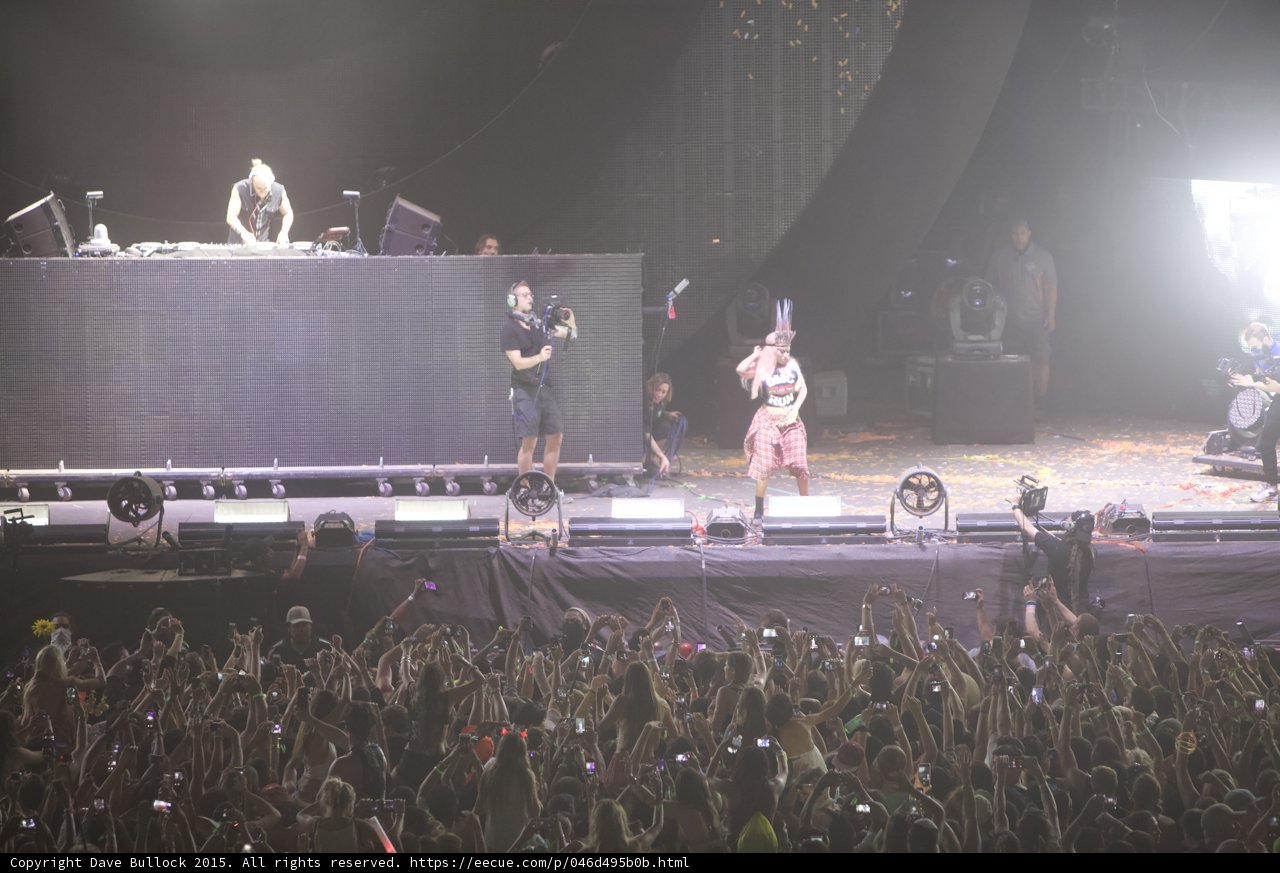 Dual Vocalists Take the Stage at Coachella