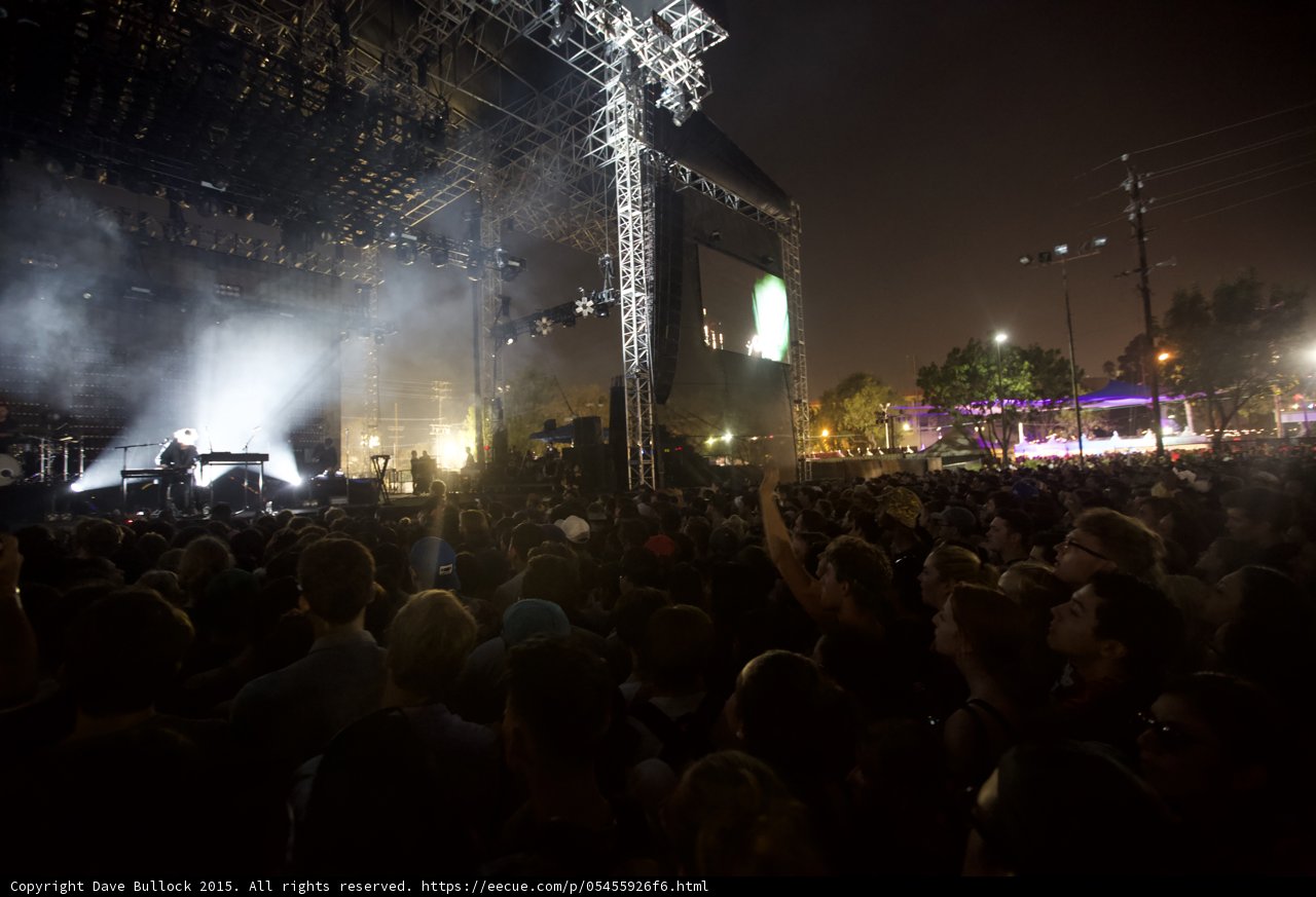 Main Stage Crowd Wide Shot