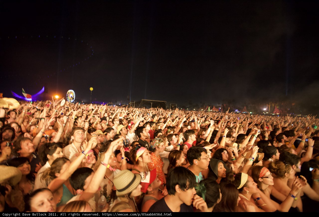Coachella 2011: Hands in the Air