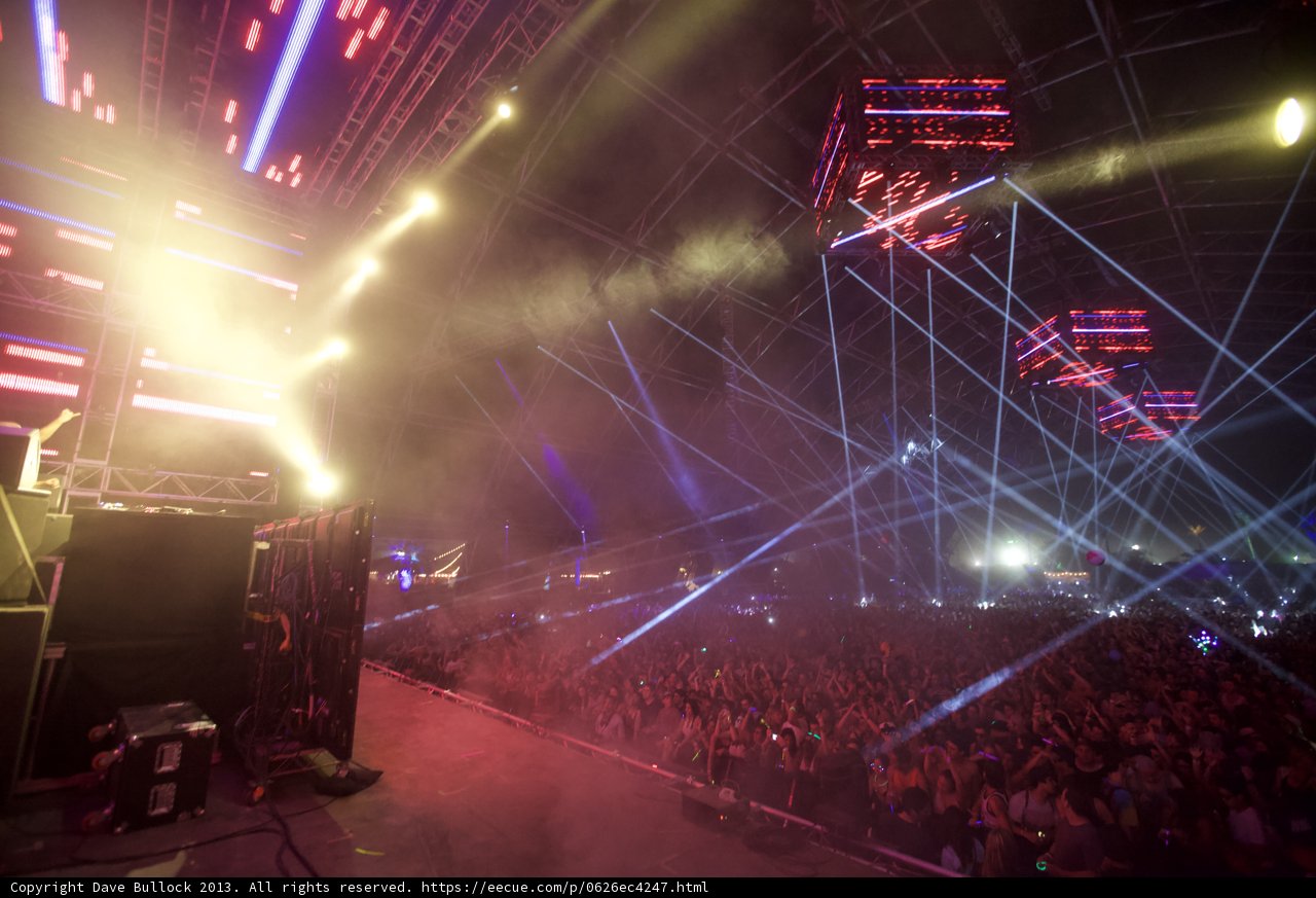 Lights and Lasers Rock the Night Away