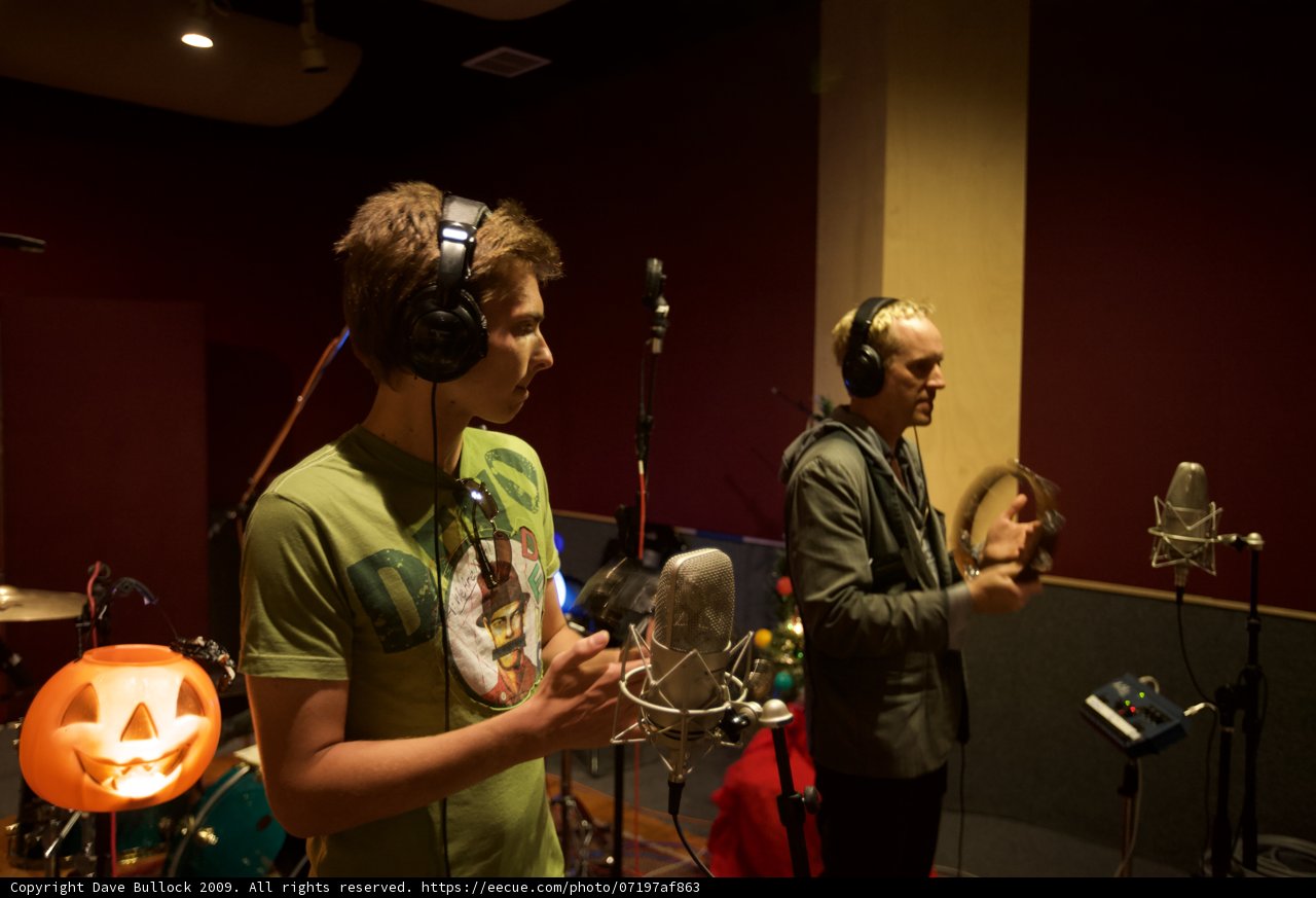 Recording the Sounds of 2009 with Josh Freese