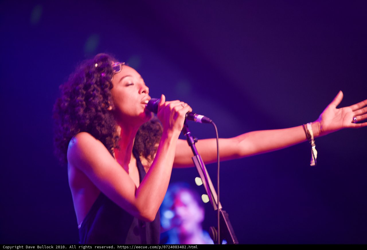 Corinne Bailey Rae Sings Her Heart Out at Coachella
