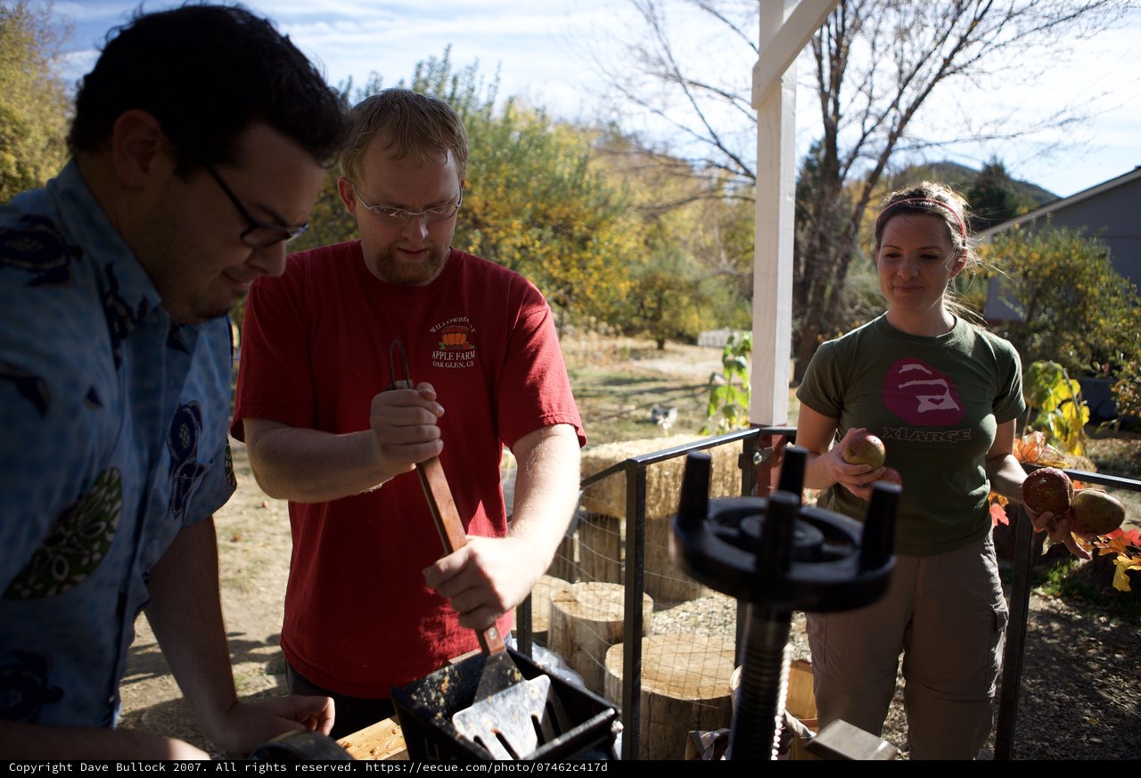 Apple Cider Press Day at Oak Glen Farm