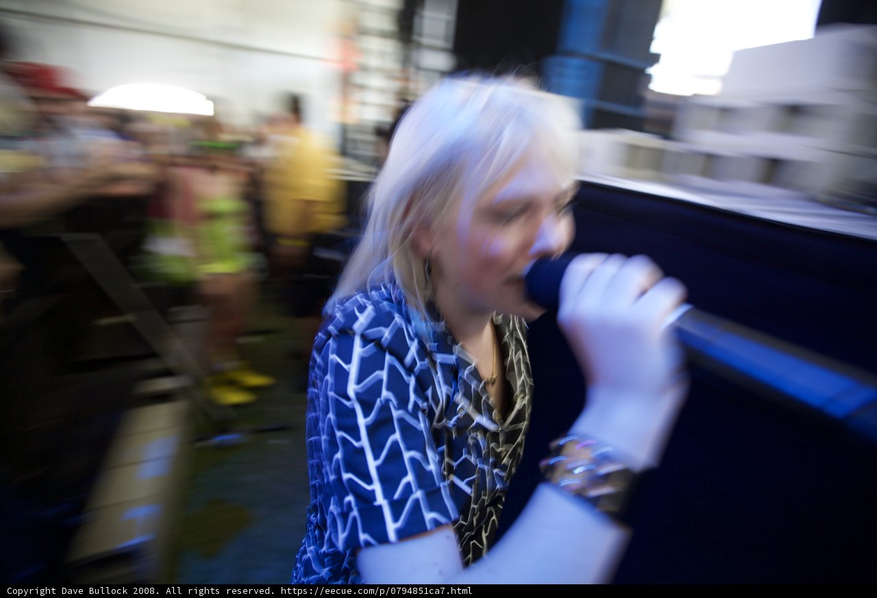 2008 Coachella: Blonde Woman Belting Into Mic