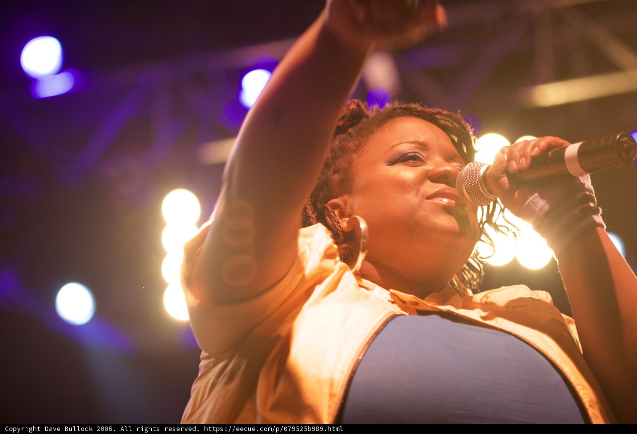 Vula Malinga Lights Up the Stage with Her Soulful Voice and Energy