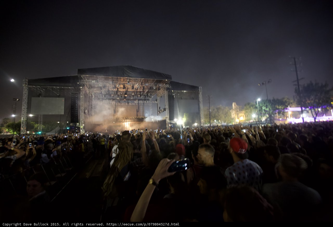 Main Stage Wide Shot