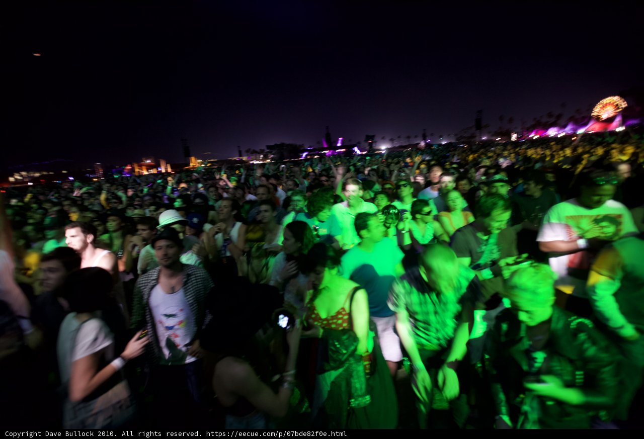 Green Lights and Grooving Crowds