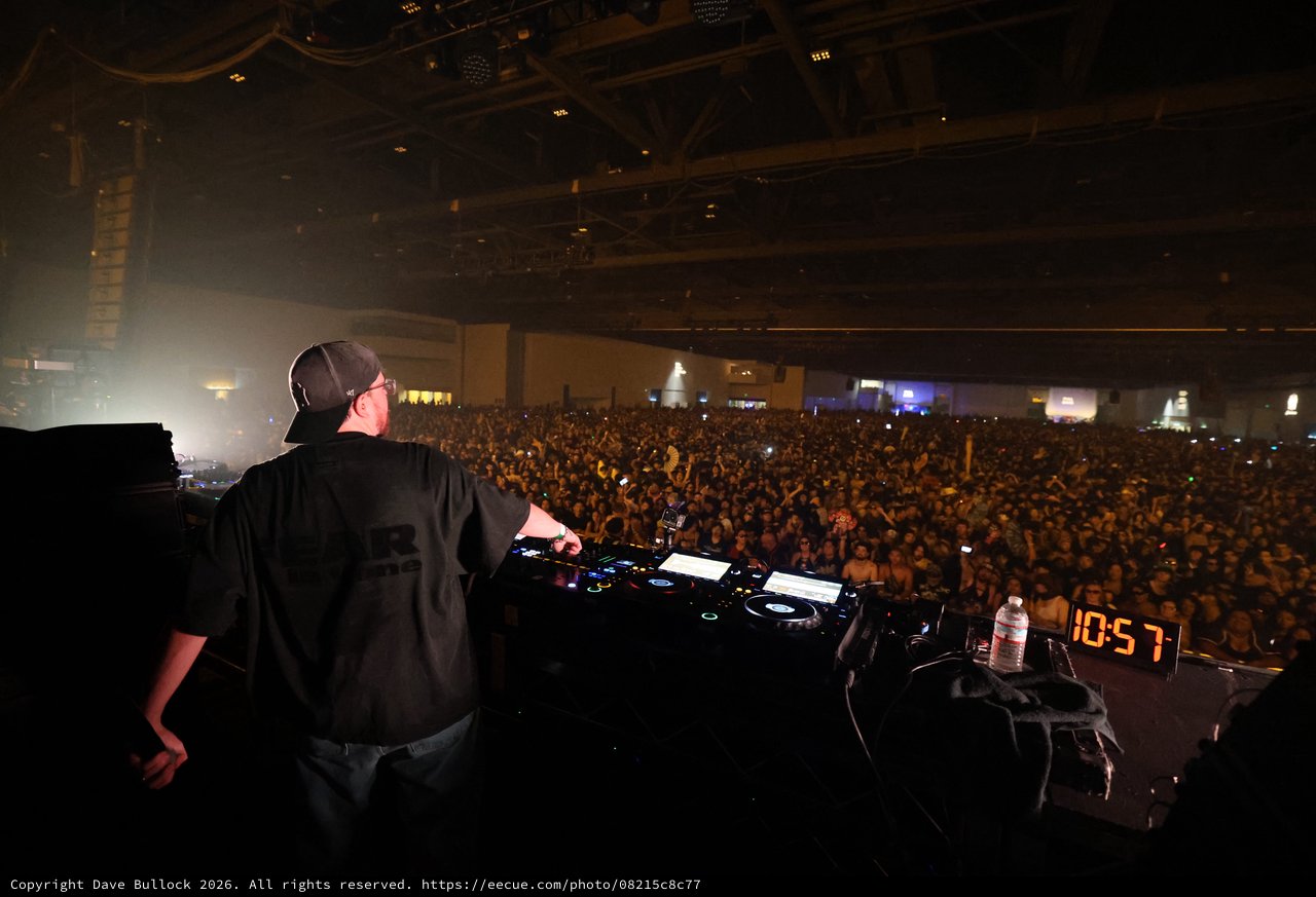 DJ Commands Massive Crowd at Wobbleland 2026