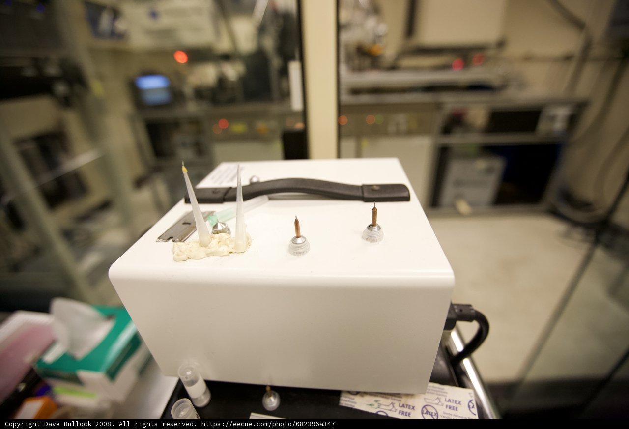 White Box with Handle for Laboratory Use