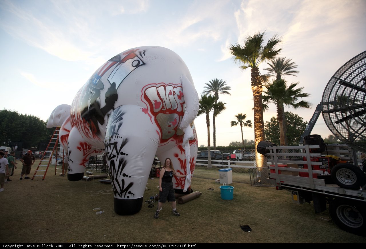 Graffiti Elephant steals the show at Coachella