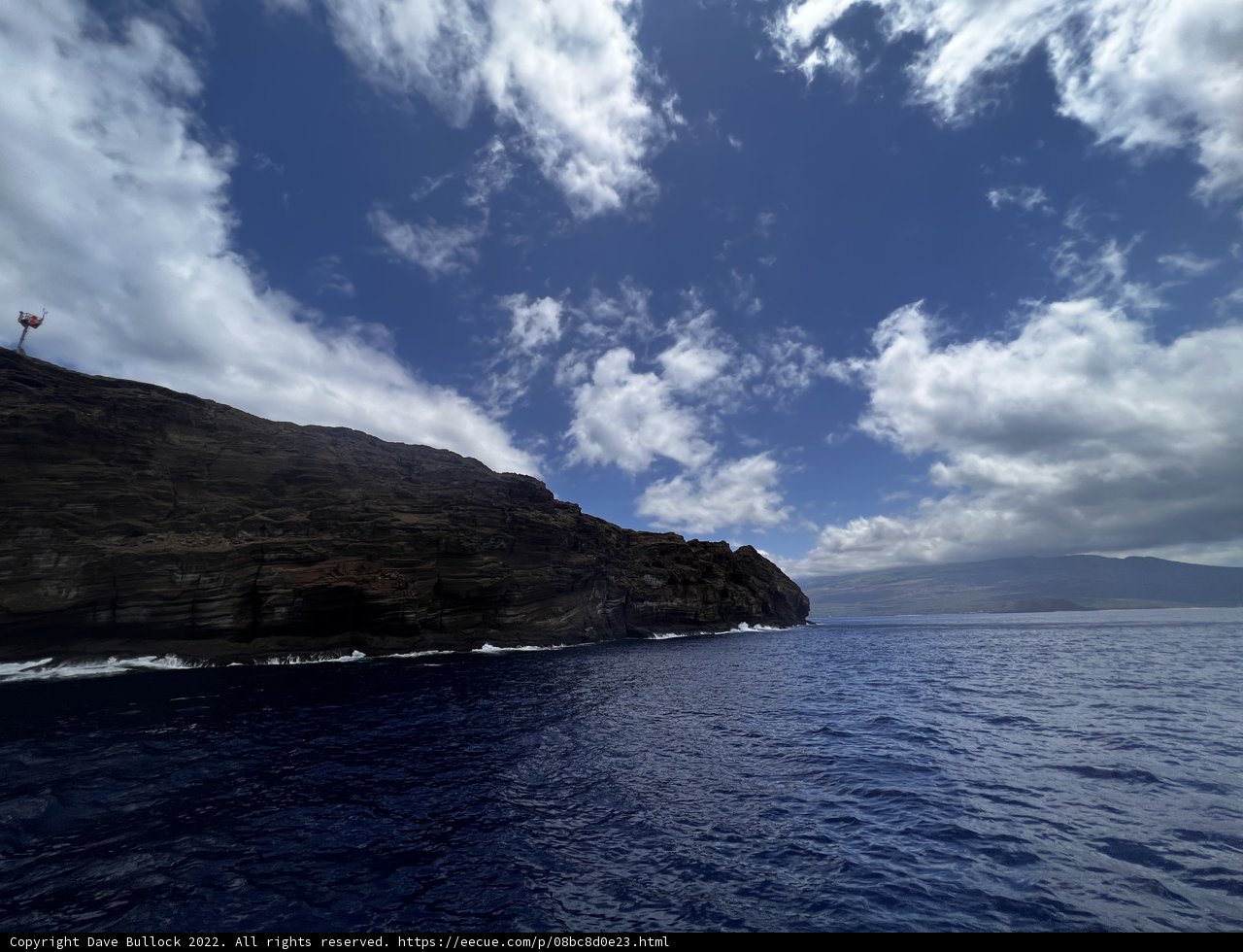 A Serene View of the Ocean from the Alalakeiki Channel