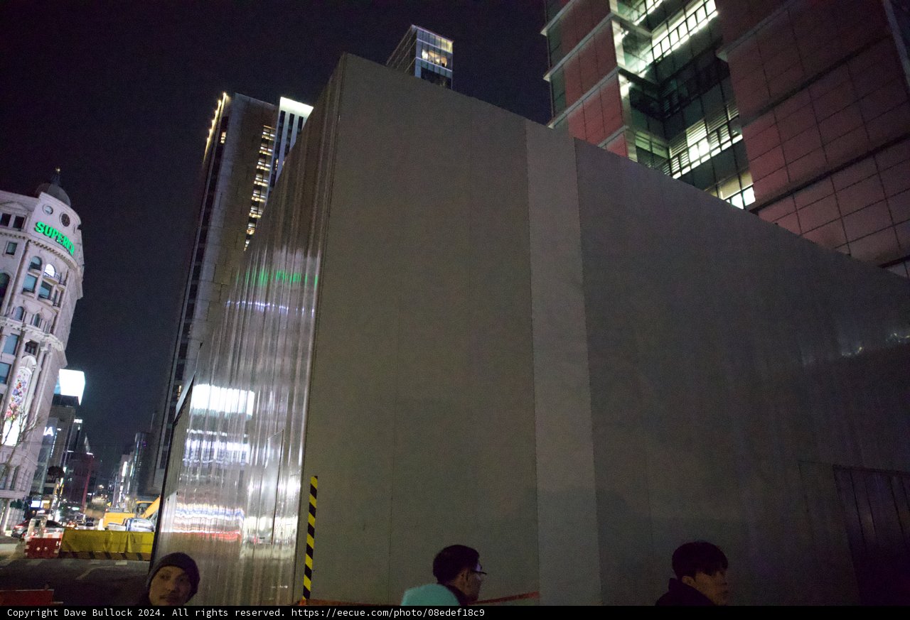 Night-time Metropolis - Urban Chronicles of 2024, Korea