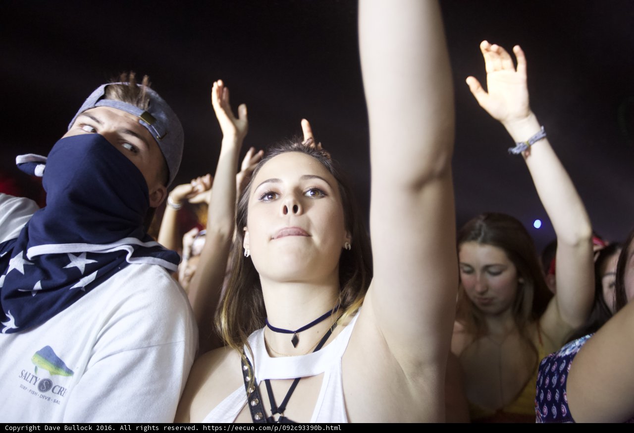 Hands Up, Music Up