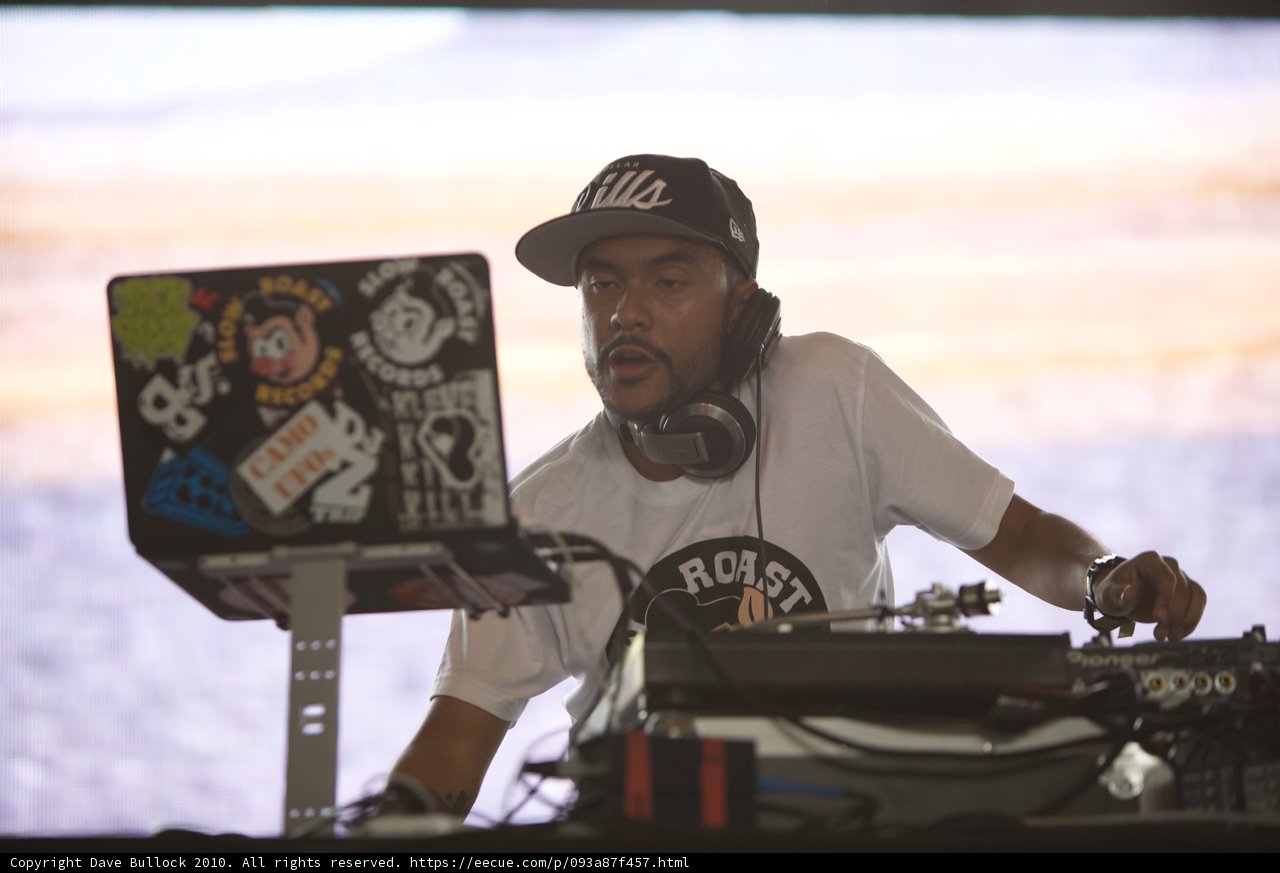 DJ Craze Entertains Coachella Crowd