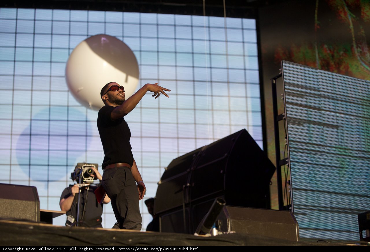 Kaytranada Takes the Stage with a Balloon Sphere