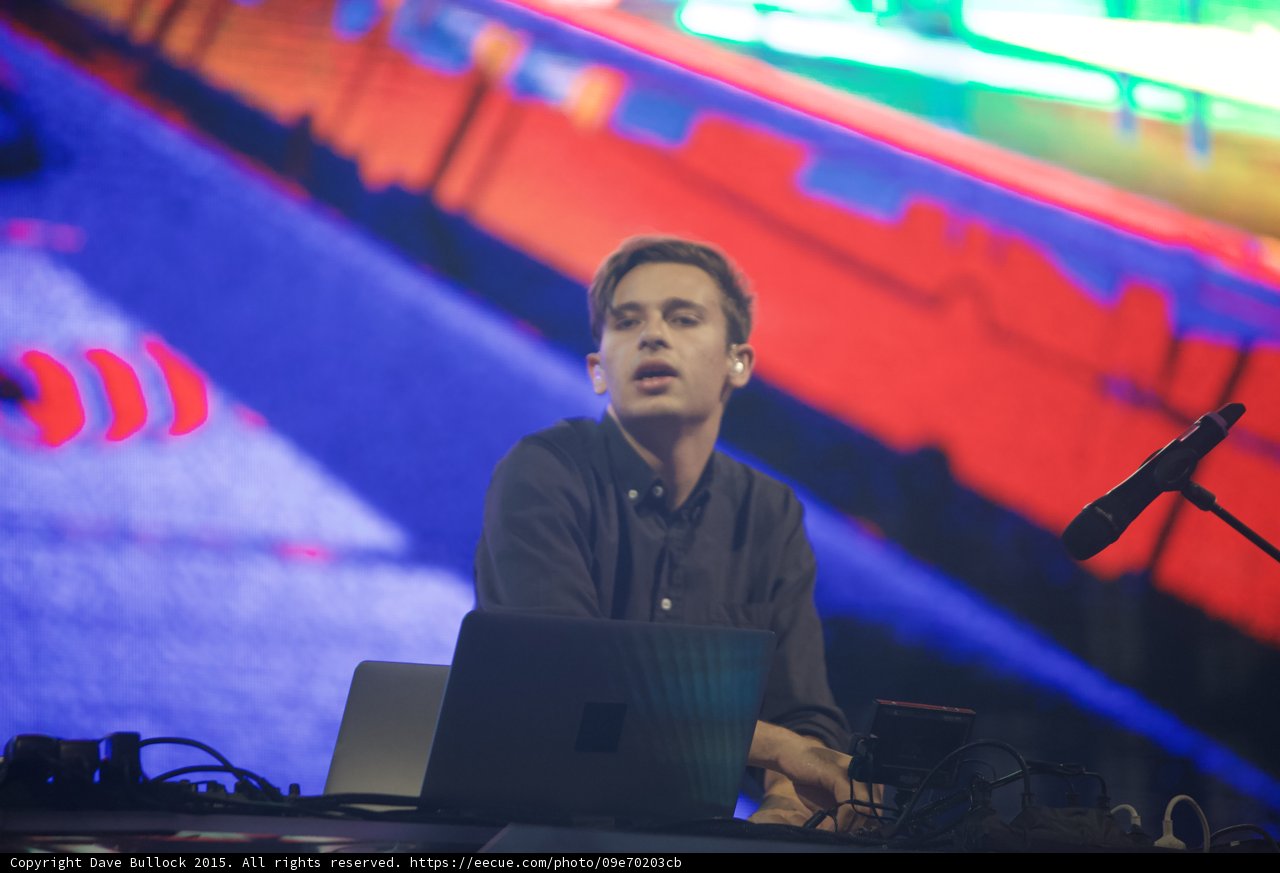 Flume Colorful Red Blue Green