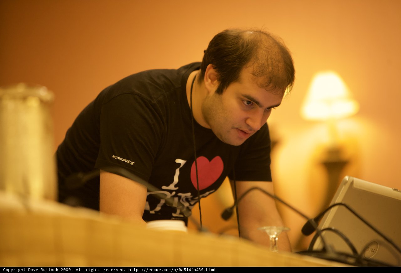 Dan Kaminsky working on a laptop