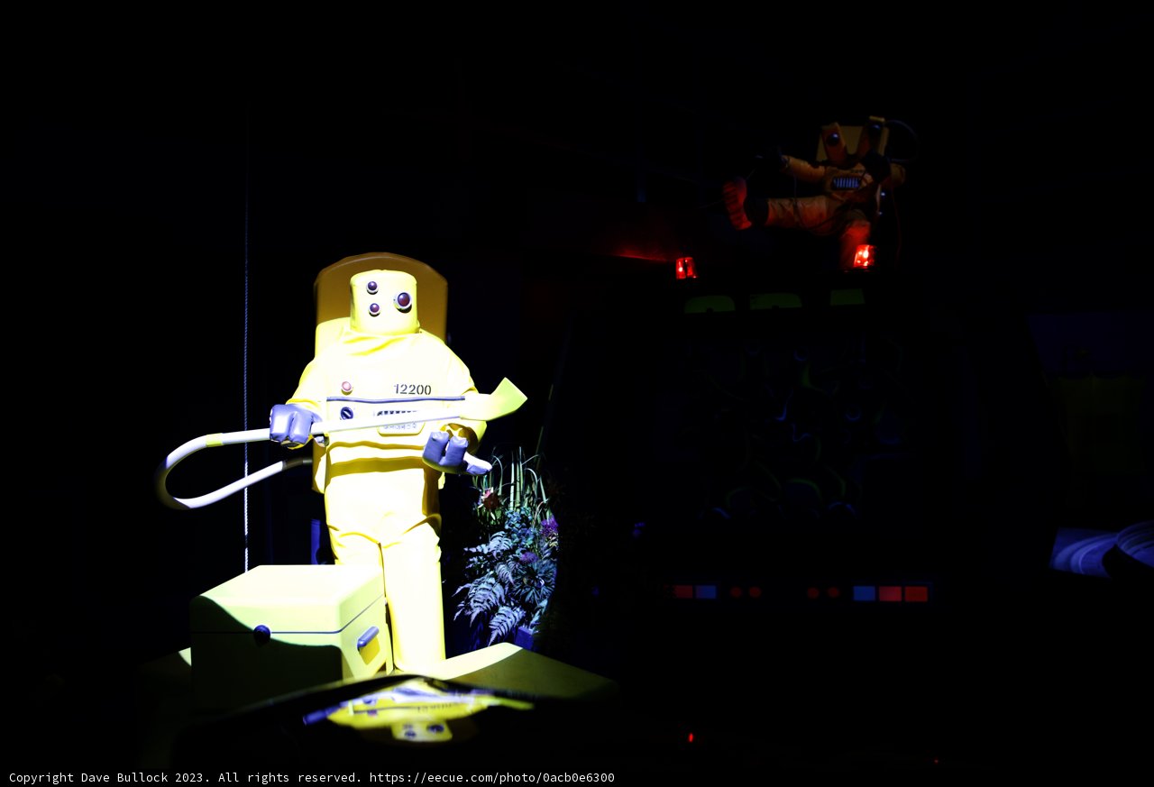 Intergalactic Explorer: A Pioneering Statue
