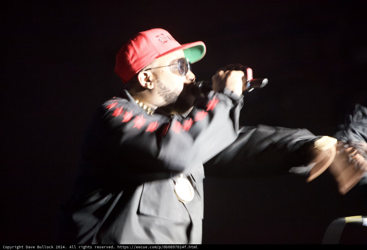 Red Hat Singer
