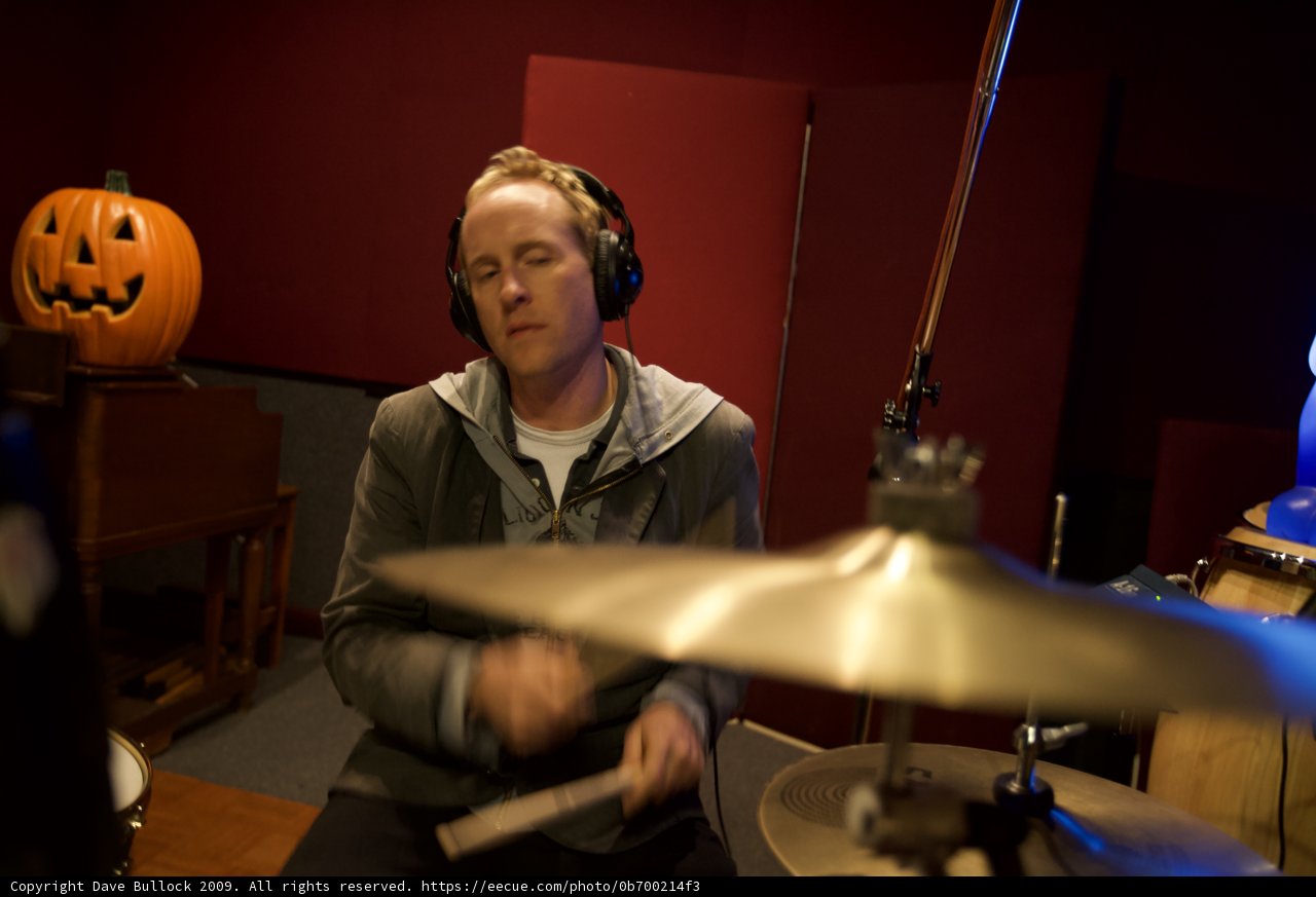 Josh Freese laying down the beat