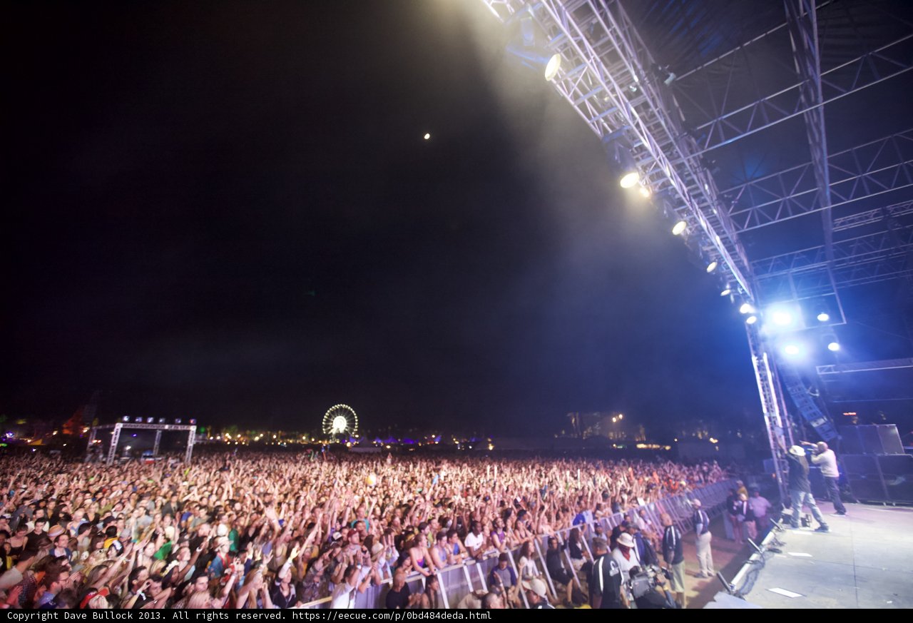 Rockin' Out with the Crowd