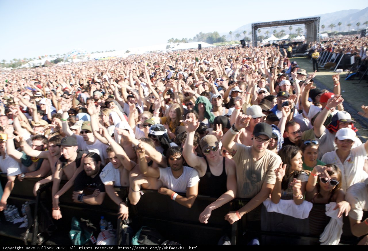 Coachella Sunday: A Sea of People Summons the Blue Sky